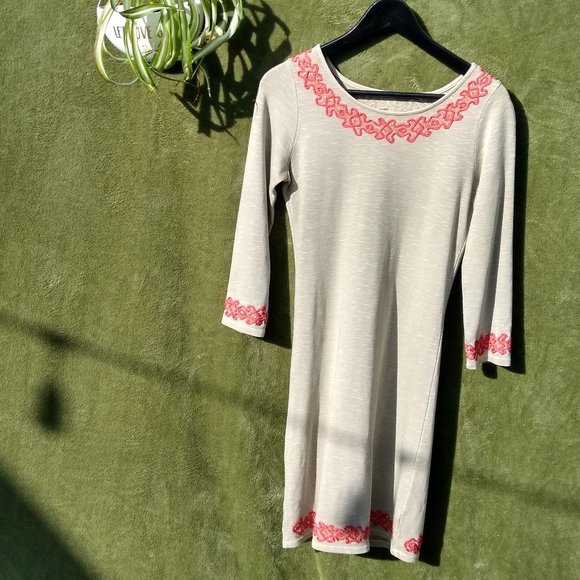 Free People Grey knit dress with embroidery sz M - Picture 1 of 8